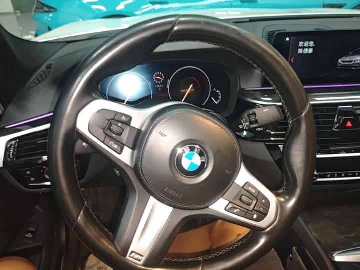 5 Series 2019 525Li M Sport Package photo 3