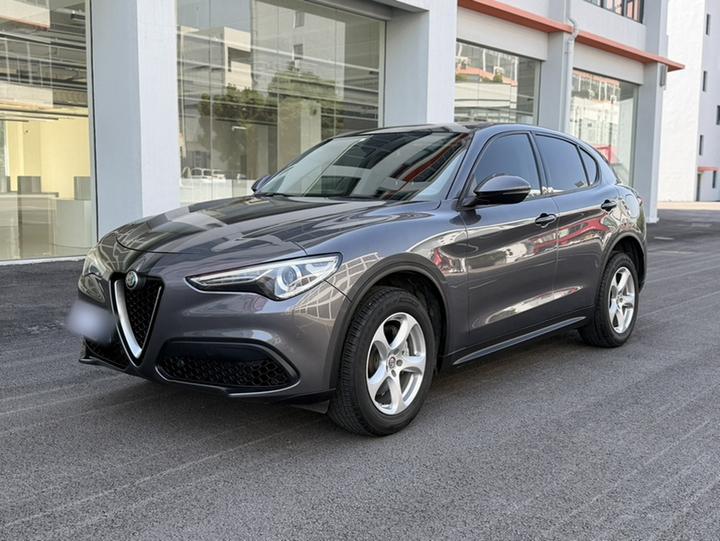 Alfa Romeo Stelvio 2017 2.0T 200HP Elite