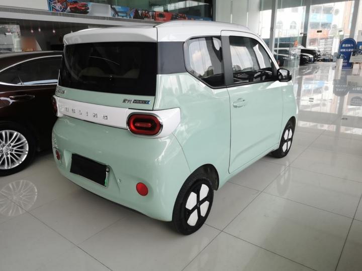 Hongguang MINIEV 2024 3rd Gen 215km Advanced photo 4