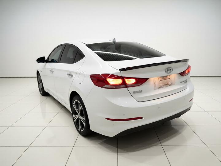 Elantra 2018 1.4T DCT photo 4