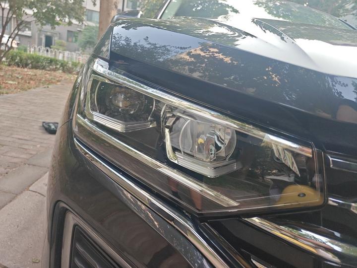 Tayron 2022 330TSI RWD Luxury Connected Plus photo 7