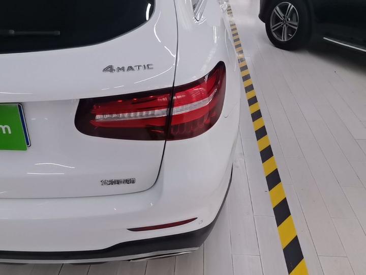 GLC 2017 GLC 300 4MATIC Dynamic photo 7