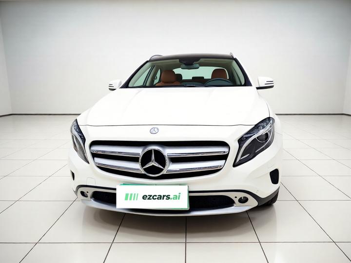 GLA 2016 GLA 220 4MATIC Fashion photo 2