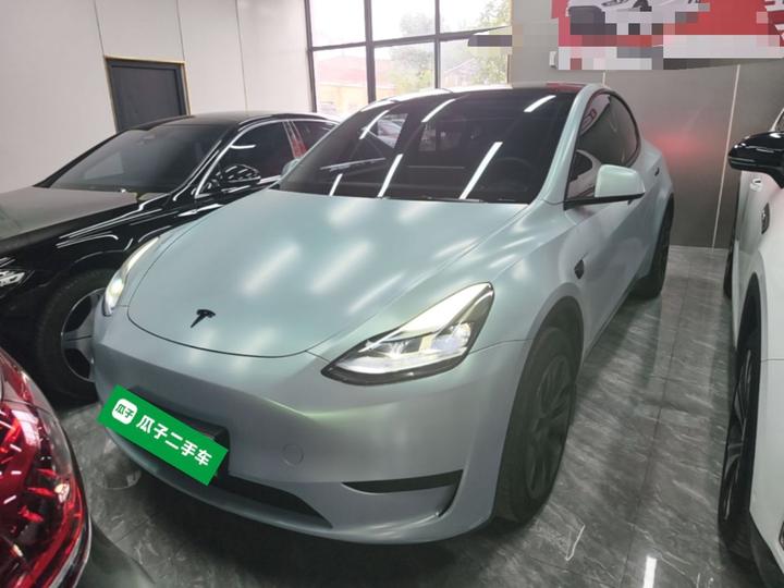 Model Y 2024 RWD photo 2