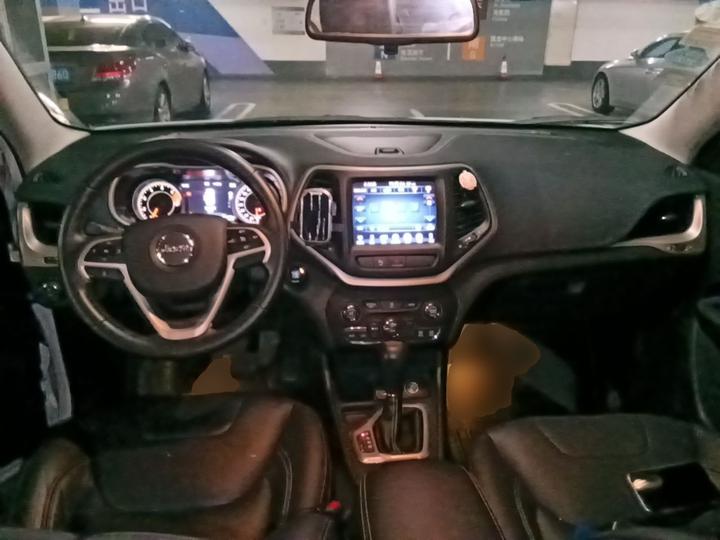 Cherokee 2016 2.0L photo 5