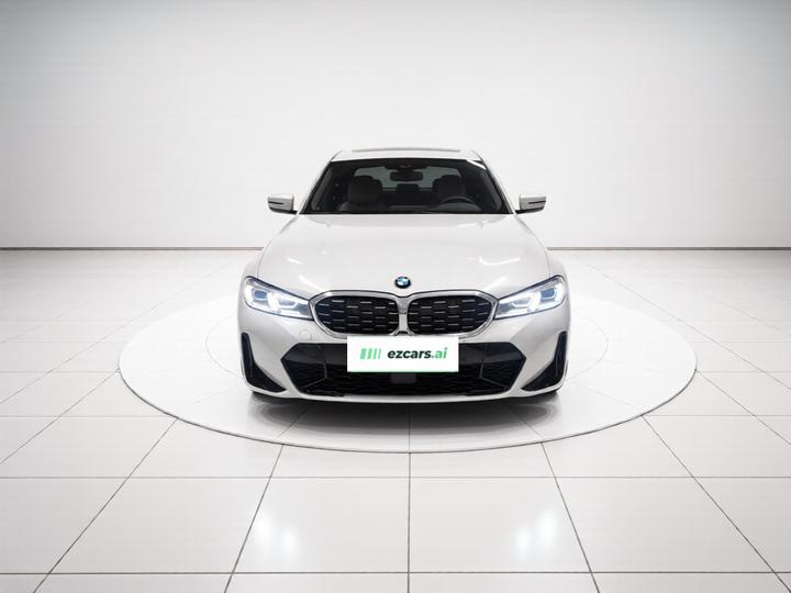 3 Series 2025 325i M Sport Package photo 2