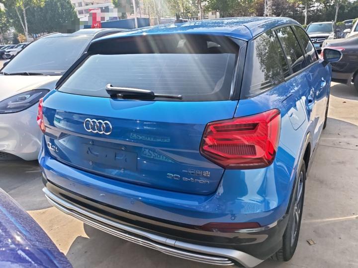 Q2L e-tron 2019 Q2L e-tron EV photo 3