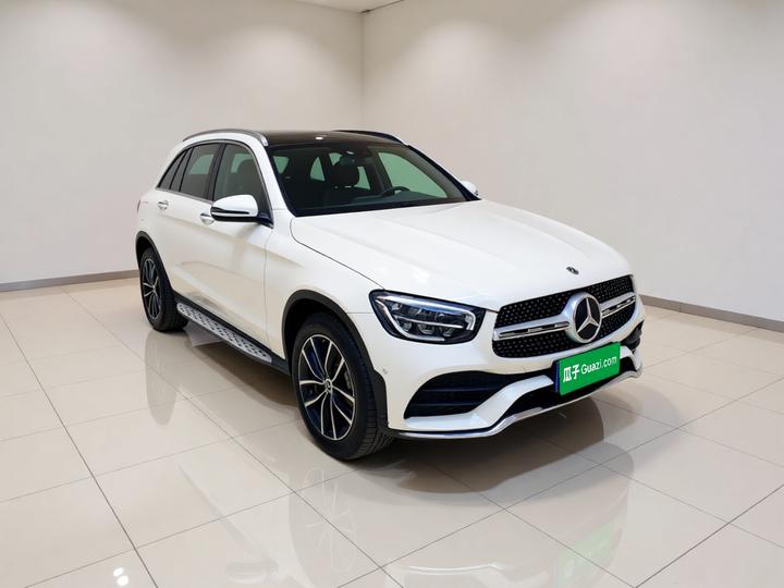 GLC 2022 Facelift GLC 260 L 4MATIC Luxury photo 3