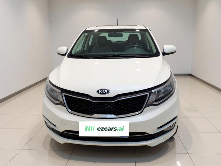 K2 2015 Sedan 1.4L MT GLS photo 2
