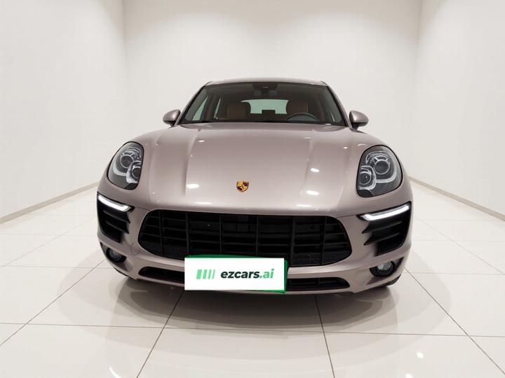 2017 Macan 2.0T photo 2