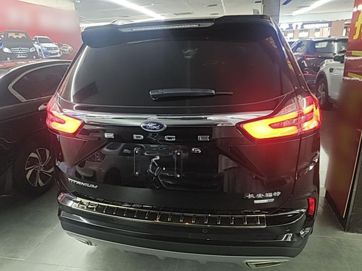 Edge 2021 PLUS EcoBoost 245 AWD 7-Seater photo 3