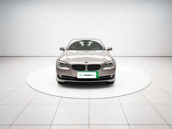 5 Series 2013 520Li photo 2