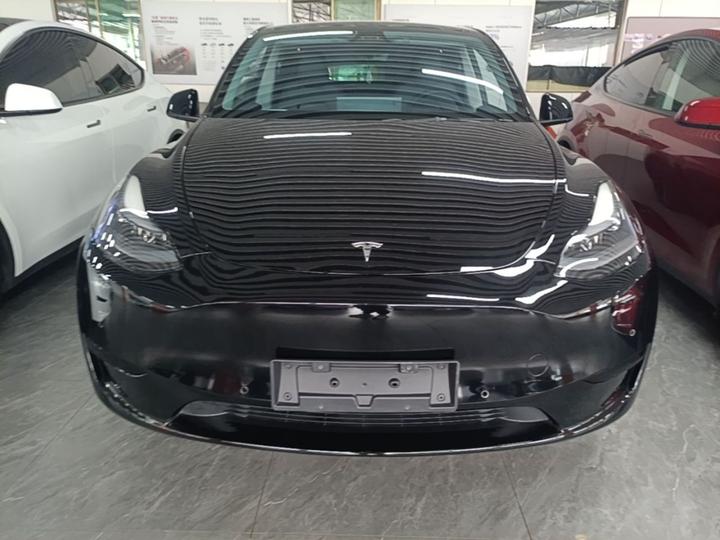 Model Y 2023 RWD photo 2
