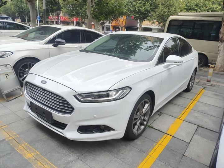 Mondeo 2013 2.0L GTDi240 Luxury Sport