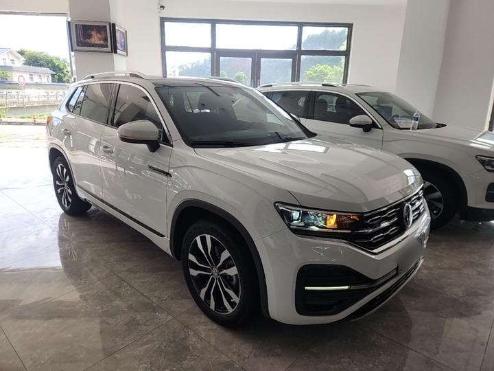 Tayron 2022 380TSI AWD R-Line Connected photo 3