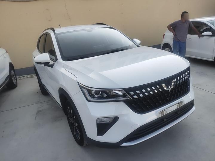 Wuling 2022 1.5L MT photo 3