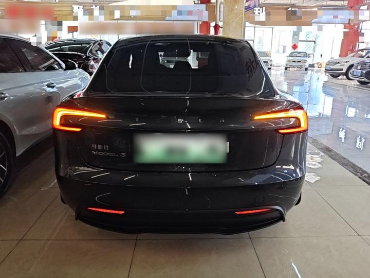Model 3 2025 RWD photo 3
