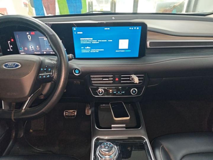 Edge 2021 PLUS EcoBoost 245 RWD 7-Seater photo 8
