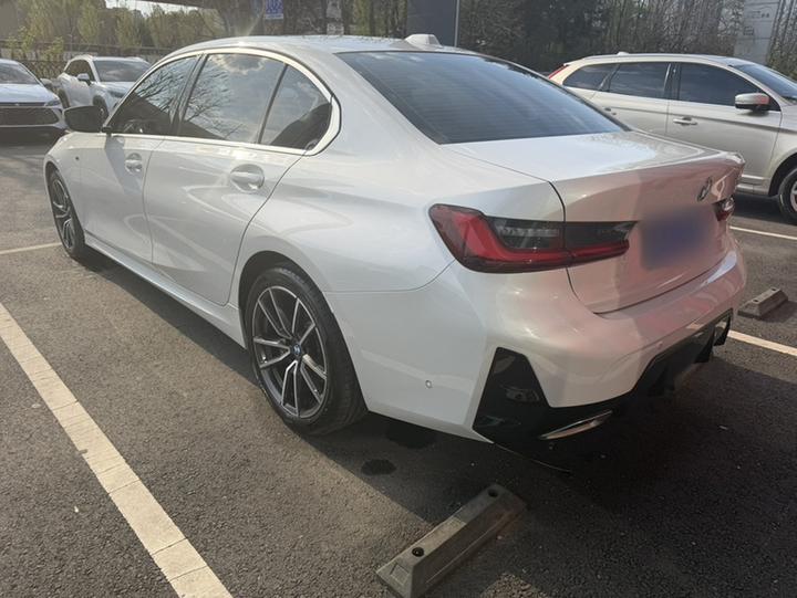 3 Series 2025 325Li M Sport Package photo 4