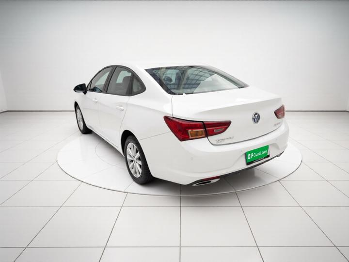 Verano 2017 Sedan 20T DCT Leading photo 4