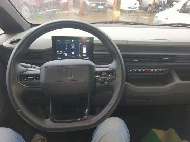 V 2025 V7E 51.52KWH photo 5