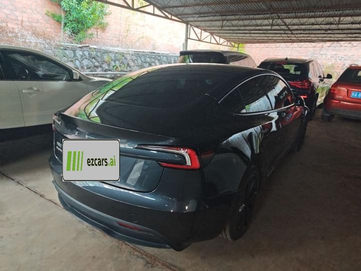 Model 3 2023 RWD photo 4
