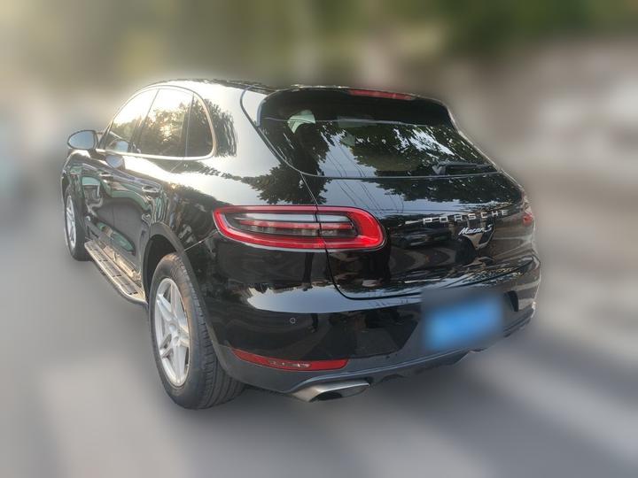 2017 Macan 2.0T photo 5