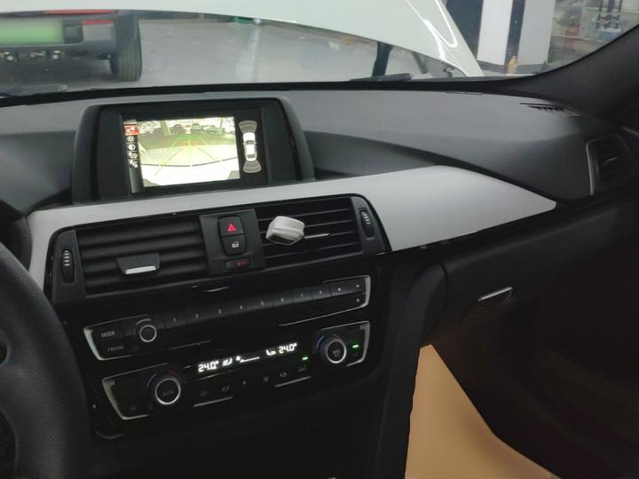 3 Series 2017 320i M Sport photo 5