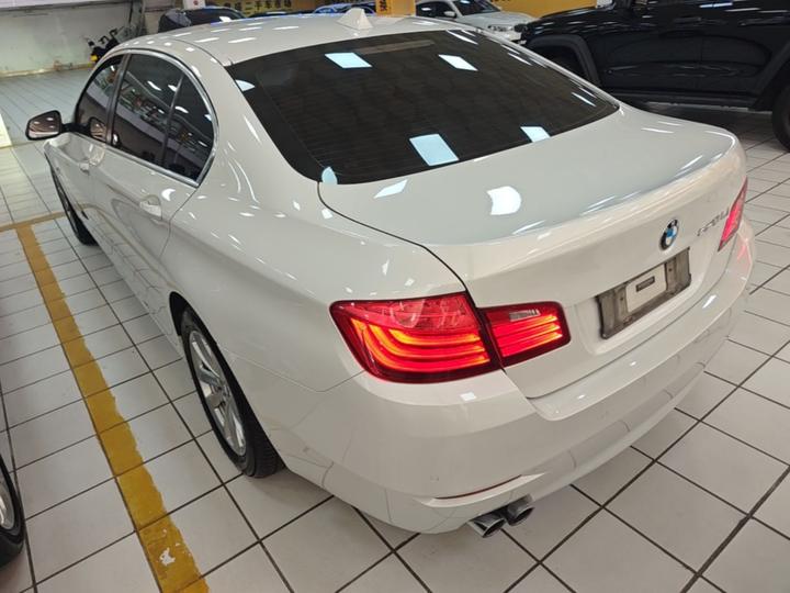 5 Series 2017 520Li photo 4