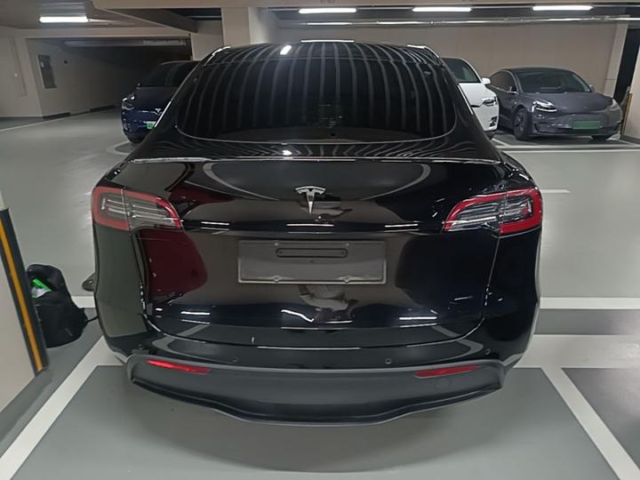 Model Y 2022 RWD photo 3