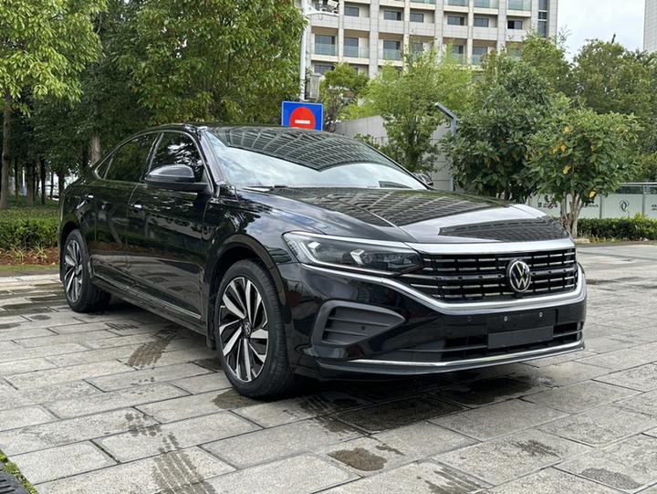 Passat 2024 380TSI photo 3