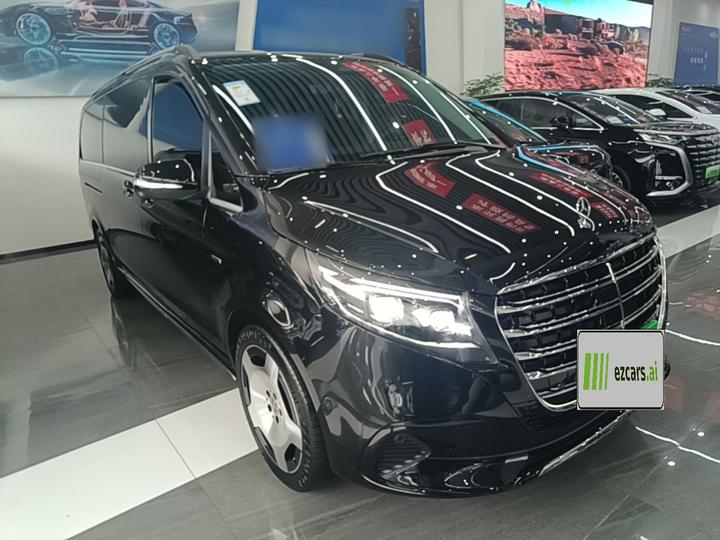 V-Class 2024 V 300 L Long Wheelbase Luxury photo 5