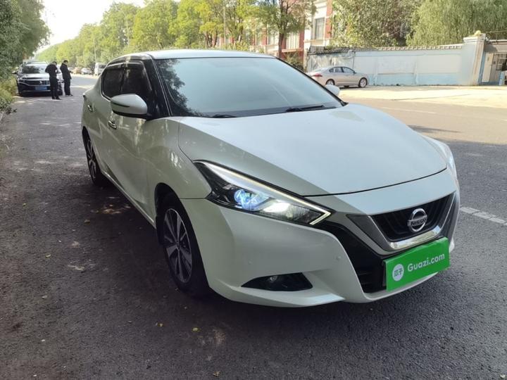 2016 1.6L CVT photo 3