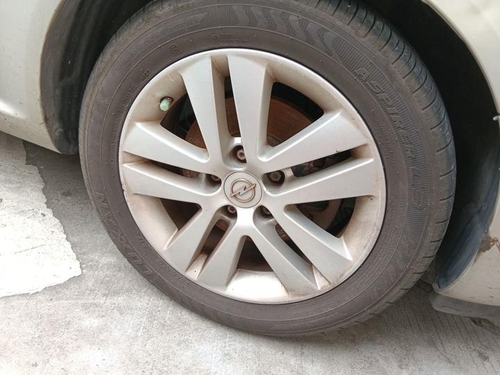 Opel 2010 1.8L MT photo 8