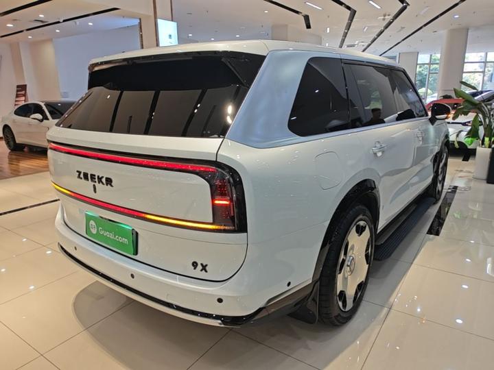9X 2025 Hyper 70kWh 6-Seater photo 4