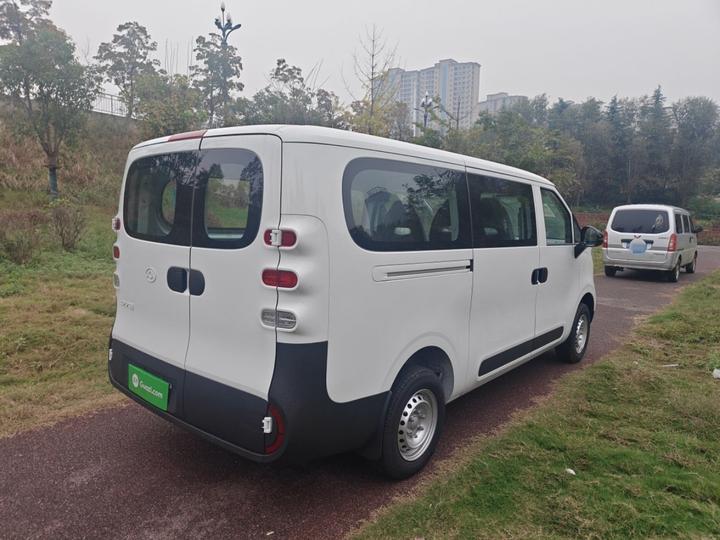 MAXUS V1 2026 V1 50kWh photo 4