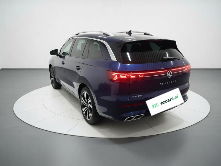 2024 380TSI AWD R-Line photo 4