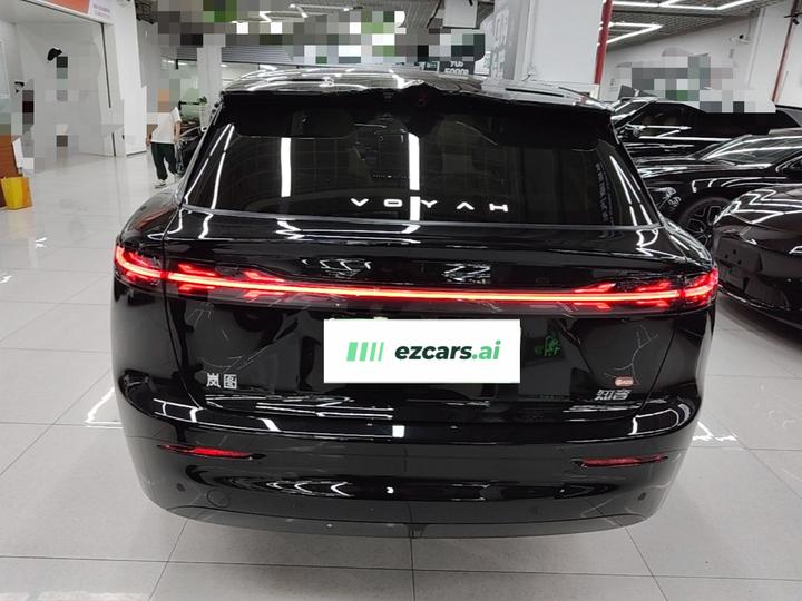 Voyah 2025 AWD Qiankun photo 5