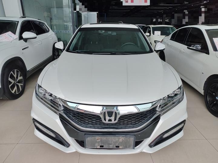 Spirior 2015 2.0L Premium photo 2