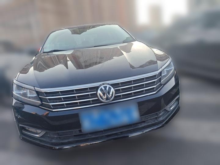 Passat 2017 330TSI DSG photo 2