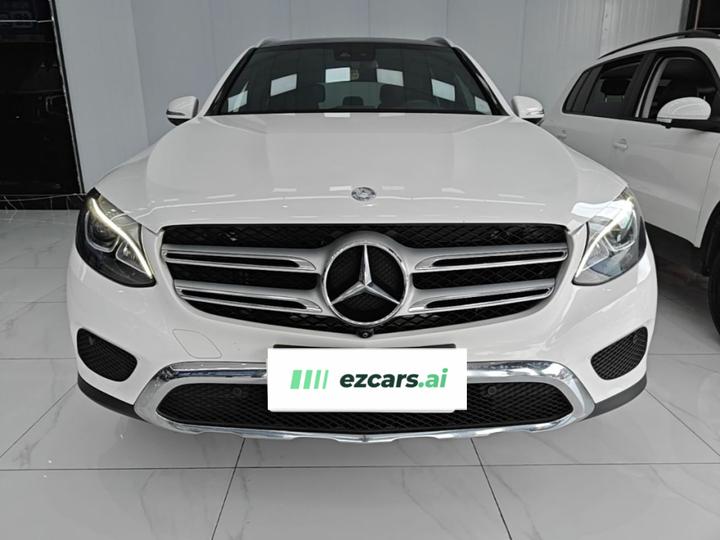 GLC 2016 GLC 260 4MATIC Luxury photo 2