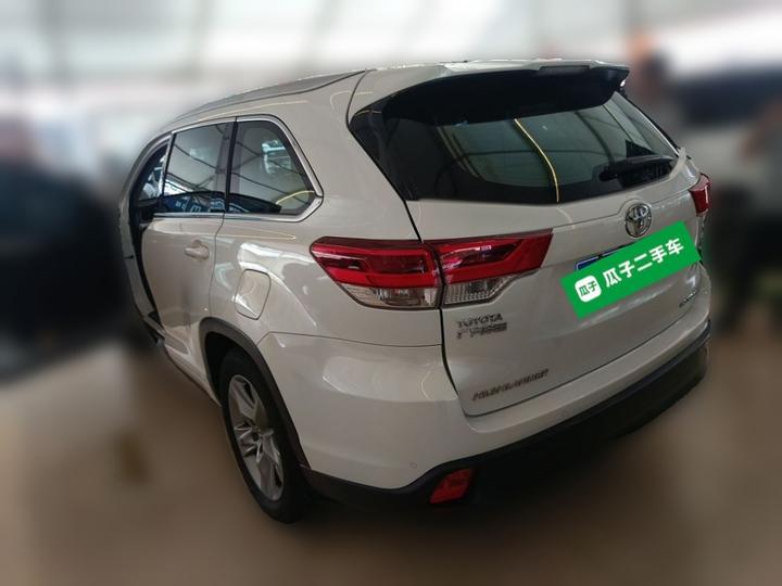 Highlander 2018 2.0T AWD Luxury 7-Seater China VI photo 4
