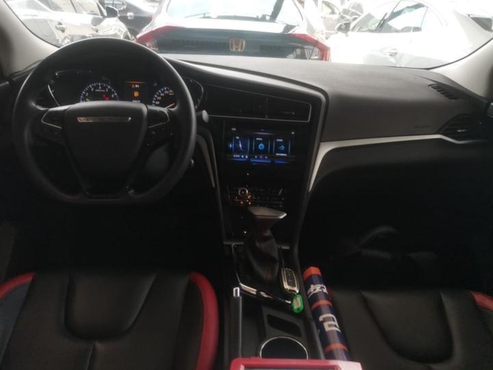 D60 2018 1.6L CVT Connected Elite photo 5