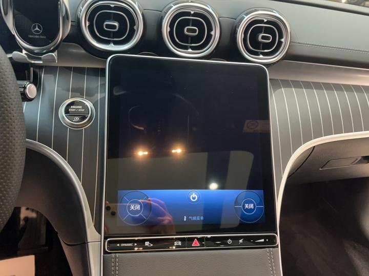 C-Class 2025 C 260 L Sport photo 4