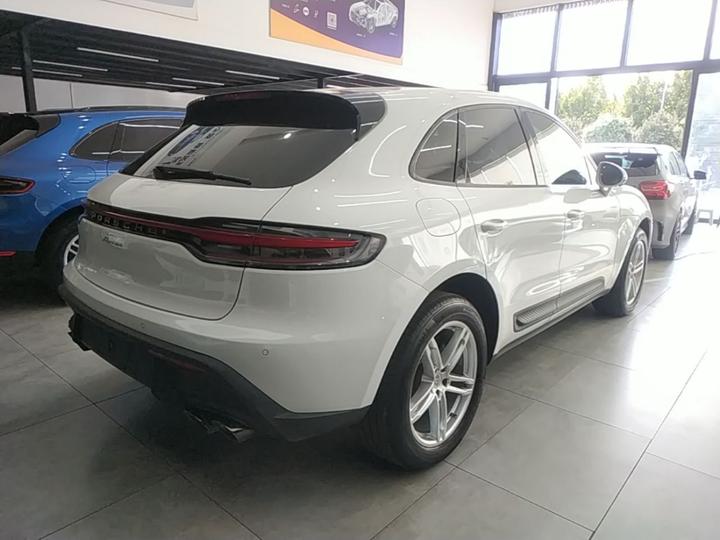 2024 Macan 2.0T photo 4