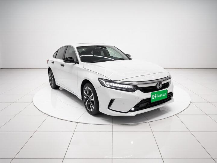 2022 Hybrid 2.0L photo 3