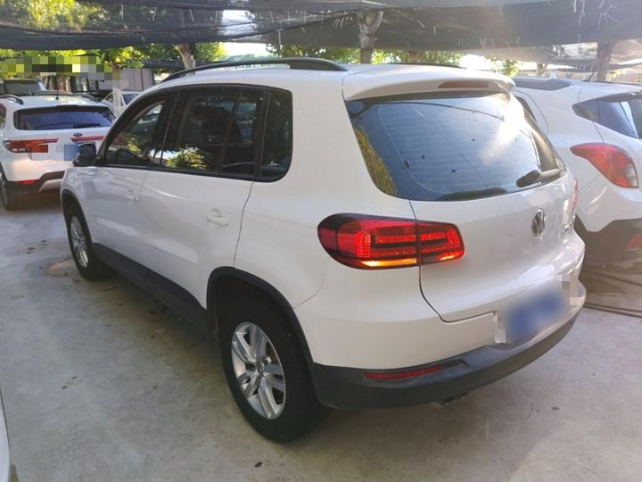 Tiguan 2015 1.8TSI AT RWD photo 4