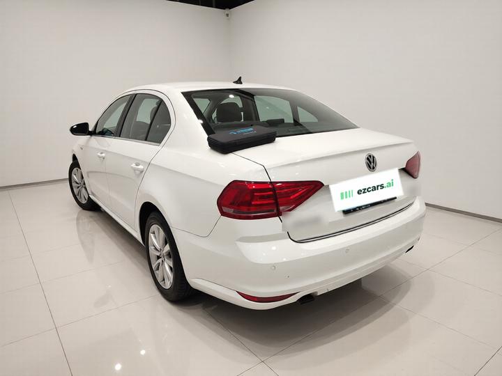 Lavida 2015 1.6L AT Comfort photo 4