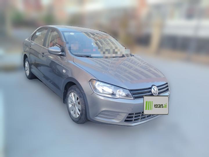2015 1.6L MT Fashion photo 3