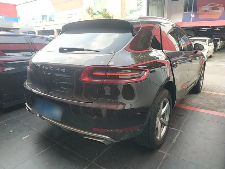 2016 Macan 2.0T photo 4
